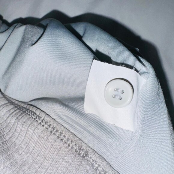 Alo Yoga Blissful Henley Bra Top - Picture 10 of 11